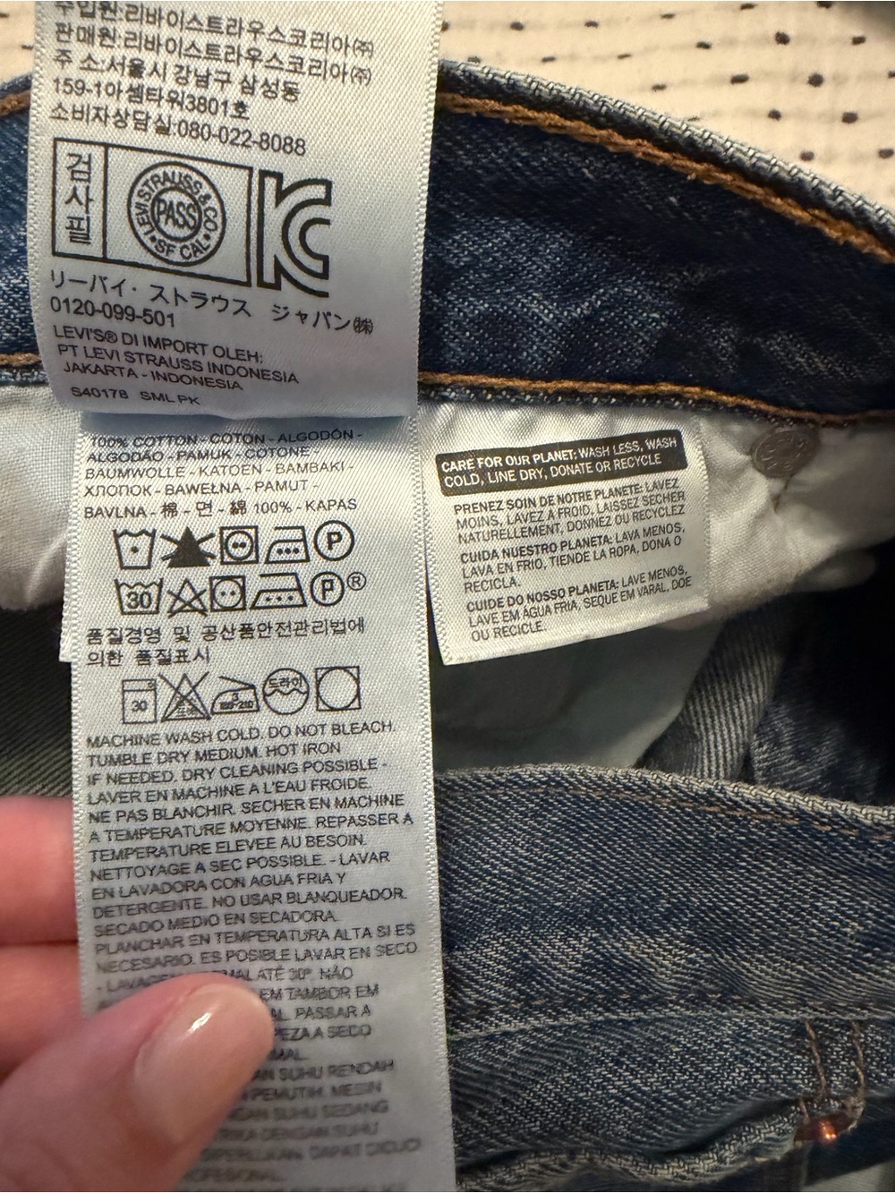 Levi’s Icon Skirt Denim - Picture 4 of 5